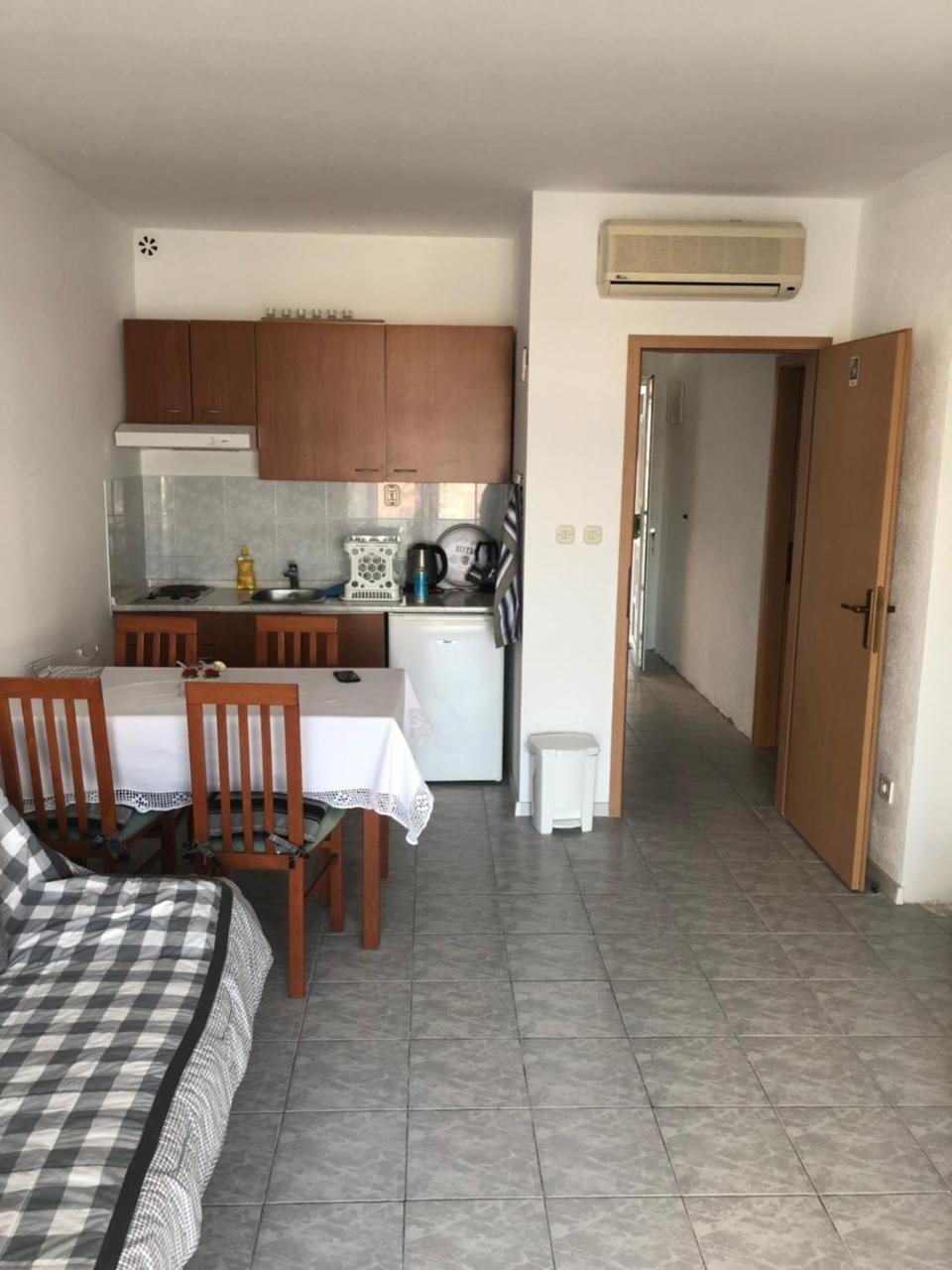 Apartman Ylli Nečujam Eksteriør bilde